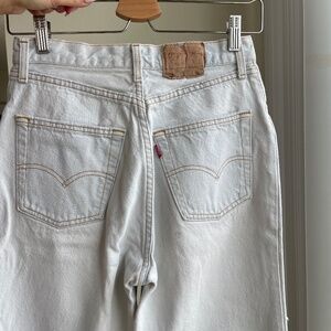 Vintage Levis Made in the USA Light Wash Jeans Size 26